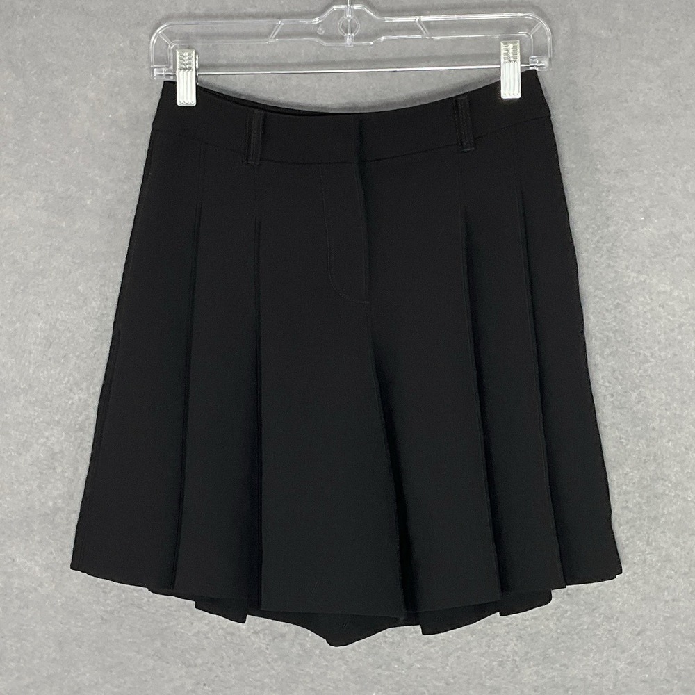 White House Black Market Skirt Shorts Womens Sz 0 Black Pleated Flowy Academia